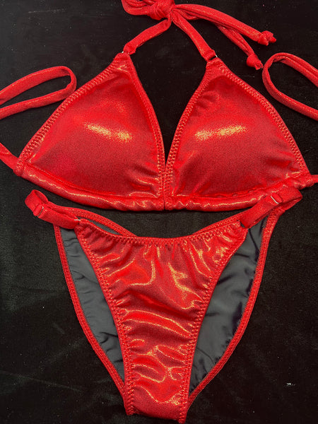 Fit Model Volcano Red